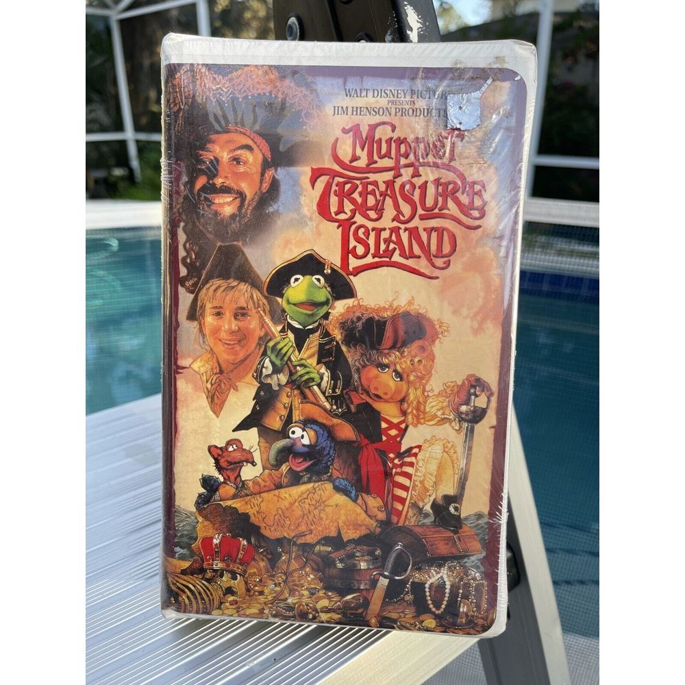 Sealed Walt Disney Jim Henson Productions Muppet Treasure Island VHS Tape